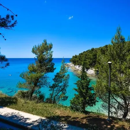 Διαμέρισμα Nora Near The *