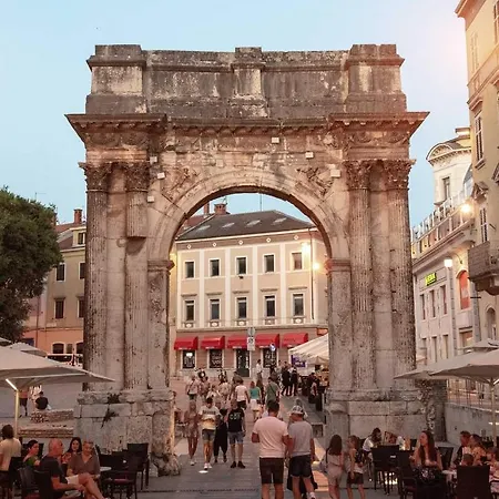 Nora Near The Appartement